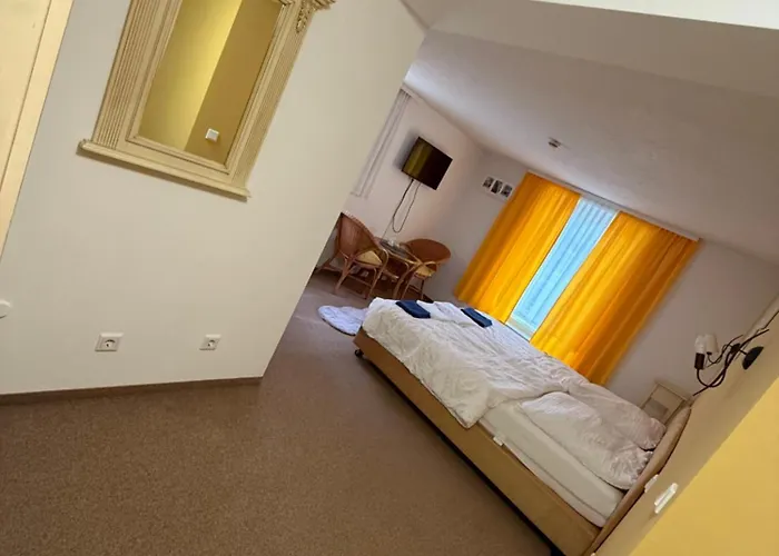 Πανσιόν Leos Und Armando Gjuci Gbr Grosspostwitz