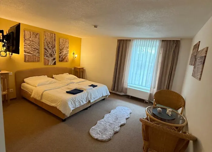 Leos Und Armando Gjuci Gbr Grosspostwitz